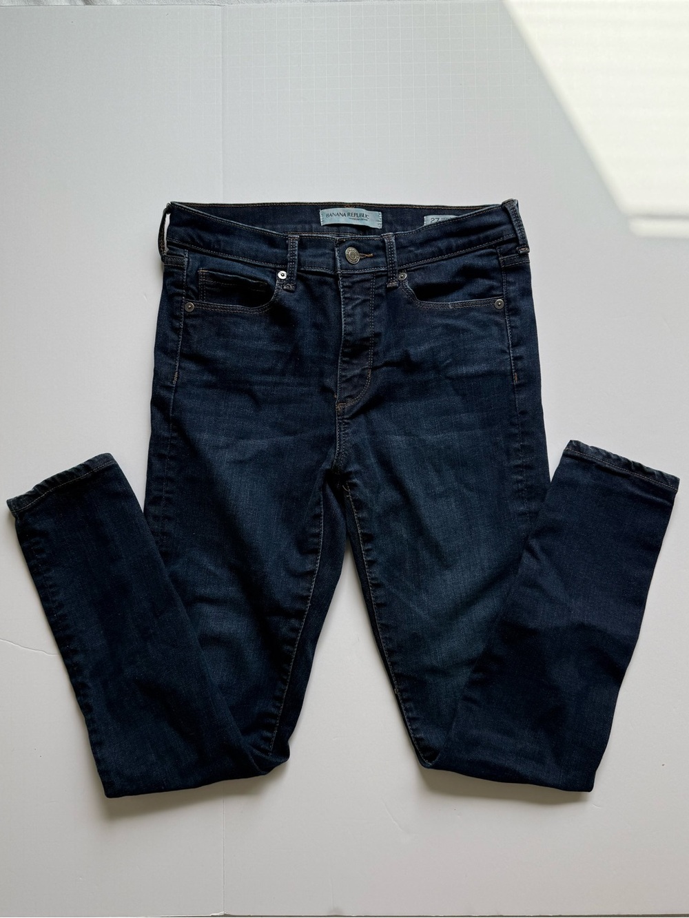 Banana Republic Dark Wash Women’s High-Rise Skinny Jeans, Size 27